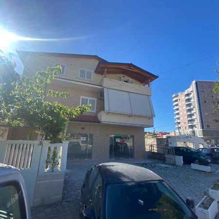 Trip-Stop Apartments Vlore Exterior photo
