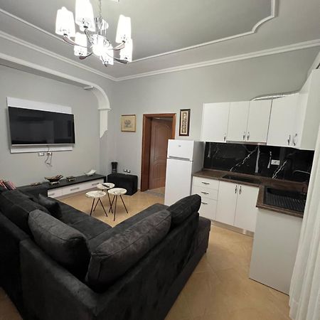 Trip-Stop Apartments Vlore Exterior photo