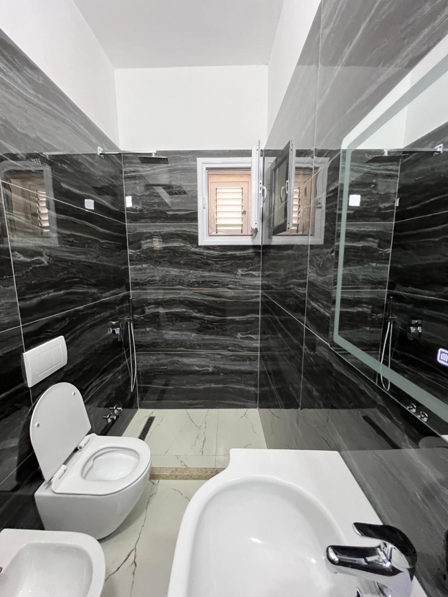 Trip-Stop Apartments Vlore Exterior photo